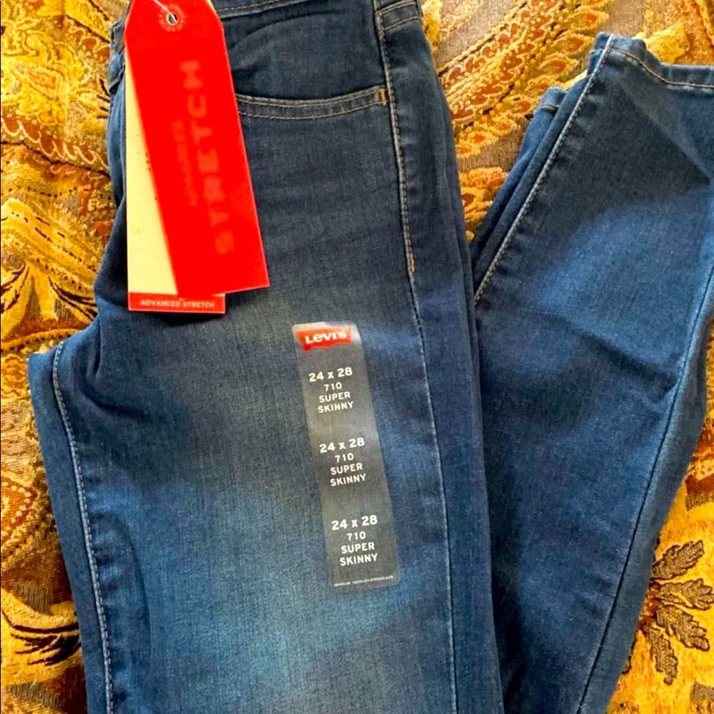 Girls Levi’s 710 Super skinny jeans